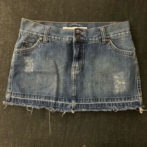 ❌SOLD❌ 
low rise denim skirt